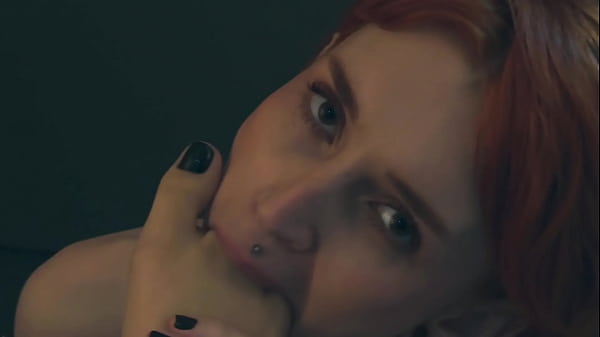 I need you to worship my feet and pussy 