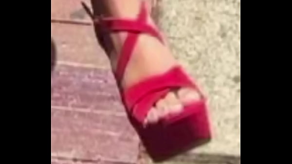 Nonton Feets Of Puerto Rican Mami thumbnail
