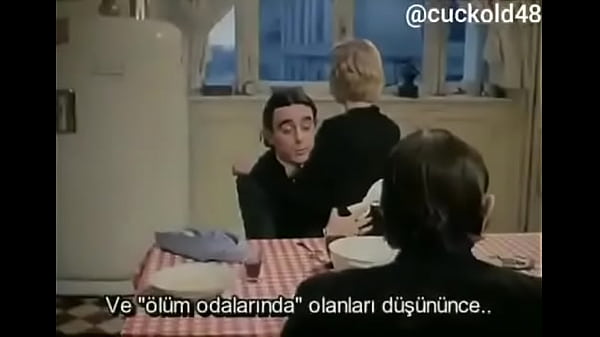 La esposa del cornudo sabe como atender las visitas