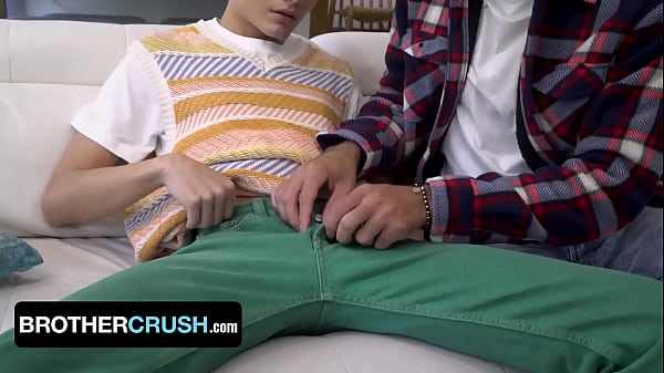 Play MP4 - Step Bro Amone Bane Shows His Innocent Young Step Brother Donovan How To Masturbate - BrotherCrush