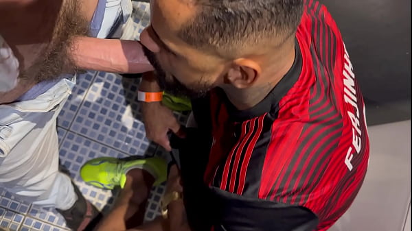 amigo gozando na minha cara 