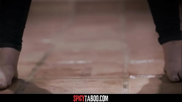 Nonton Bratty Step-daughter Breaks Step-daddy's Golden Rules - April Aniston thumbnail