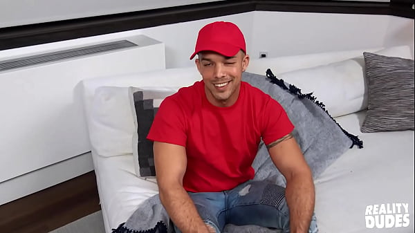 Play MP4 - REALITY DUDES - Pizza Guy Nic Sahara Is Low On Cash So I Offered Him A Good Tip If He Lets Me Fuck His Ass