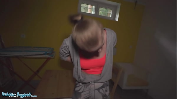 Public Agent Casey the Runnerin Tight Leggings Fucked