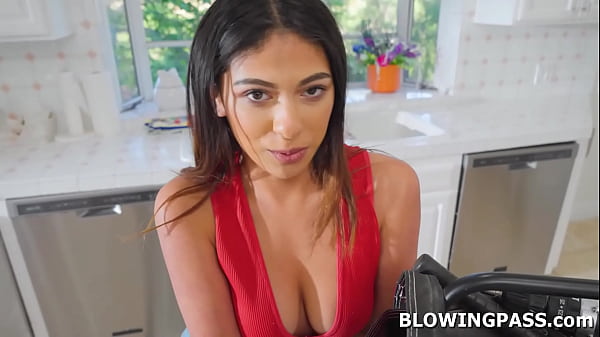 Teen reyna belle is messing around with the handman she is seducing the guy by showing her tits the dudge gets hard so she starts sucking his cock