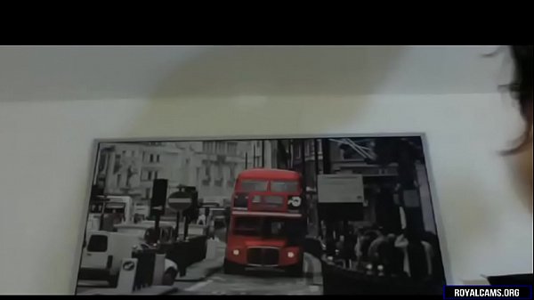 Oiled up latina with huge bubblebutt