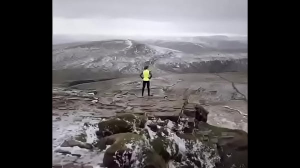 trim.F7EE6F44-91F9-4B8F-ABB0-6CB456B39217.MOV 