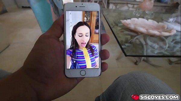 Nonton Horny Babe Ashley Adams Wants A Meaty Cock In Her Pussy thumbnail