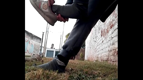 Play MP4 - casi me atan haciendo exhibicionismo&excl;