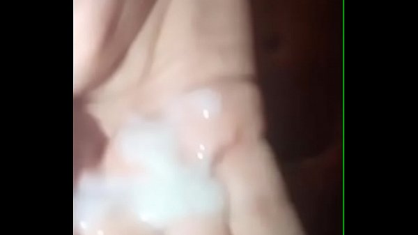 Nada como gozar e lambuzar o cu com minha pr&oacute_pria porra