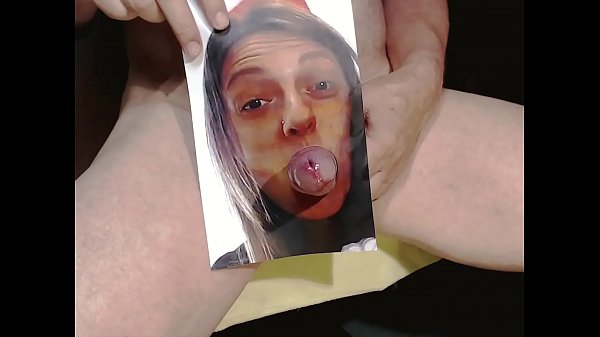 Luisa gets a huge load of cum on her sexy tongue 