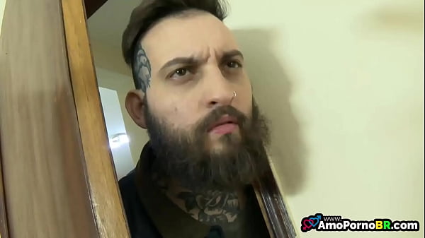 Play MP4 - Suruba com mulher casada gulosa