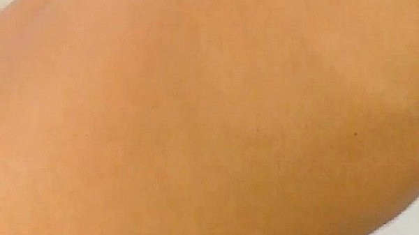 Sexy cam girl spreads her legs on cam porn 