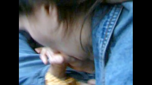 Amateur blowjob in_car on side of road