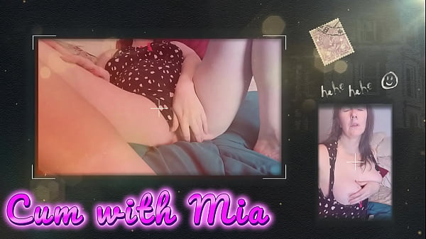 Nonton Lusty Milf Plays With Herself thumbnail
