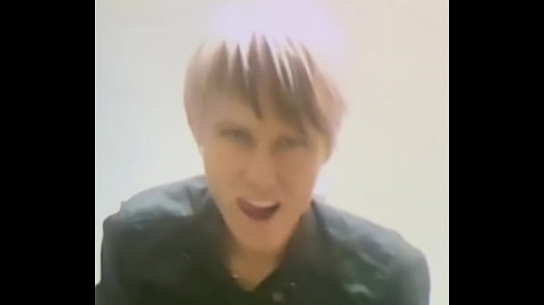 Ariel glide is full of desire 