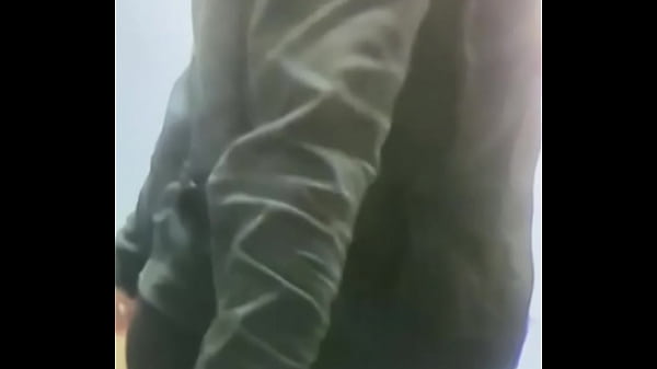 Ariel glide is full of desire 