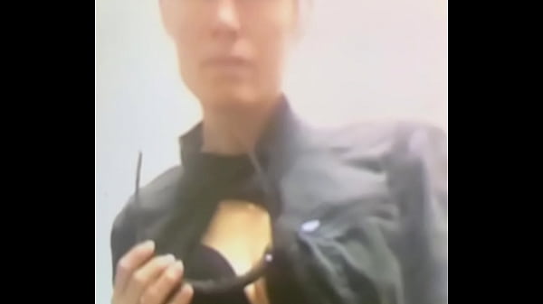 Ariel glide is full of desire 