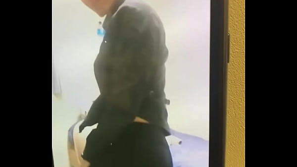 Ariel glide is full of desire 