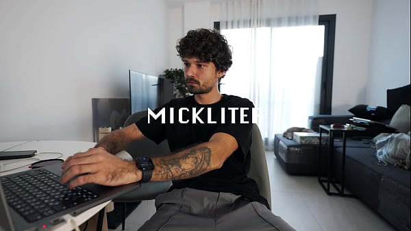 Nonton Her Favorite Activity Is To Give Me Pleasure thumbnail