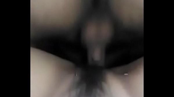 De a perrito y bien mojadita