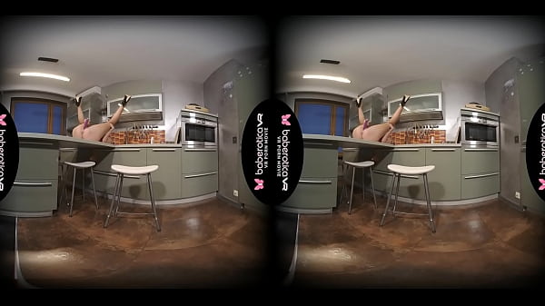 Solo fuck doll, Victoria is often using sextoys, in_VR