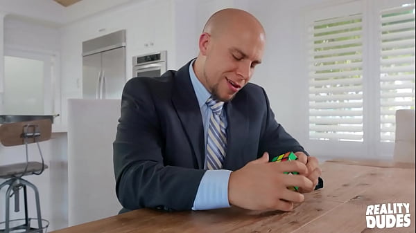 Play MP4 - &lpar;Eli Hunter&rpar; Wins The Challenge With &lpar;Max Blairwood&rpar; Takes The Bottom's Ass As A Reward - Reality Dudes