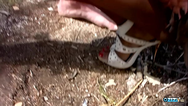 Play MP4 - This brunette black girl has always wanted to taste a big white cock while outdoors