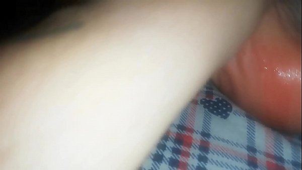 Nicoletta ha camminato a piedi nudi per tutta_la giornata i suoi_piedini sono distrutti