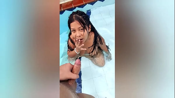 Todos Necesitamos A La Mama De Mi Amigo. Acepte Su Invitacion Porque Es Muy Caliente Y Zorra ! thumbnail