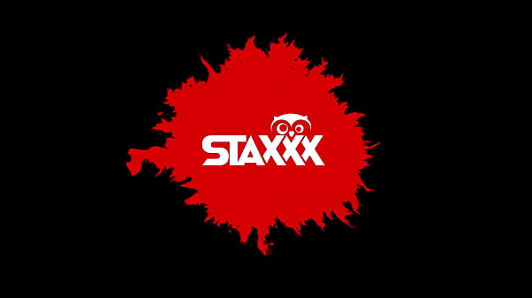 Tattooed teen Mary_Dee getsa creampie fromher boyfriend