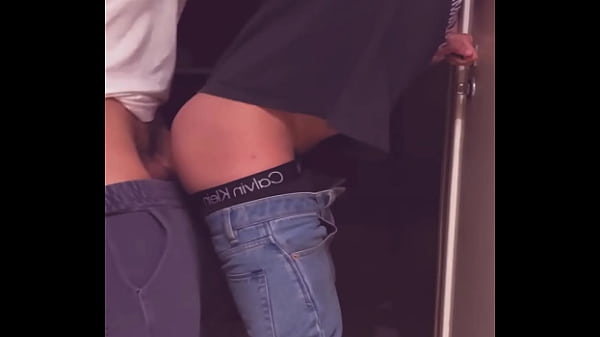 Mi mejor amigo y yo peleamos y terminamos follando 