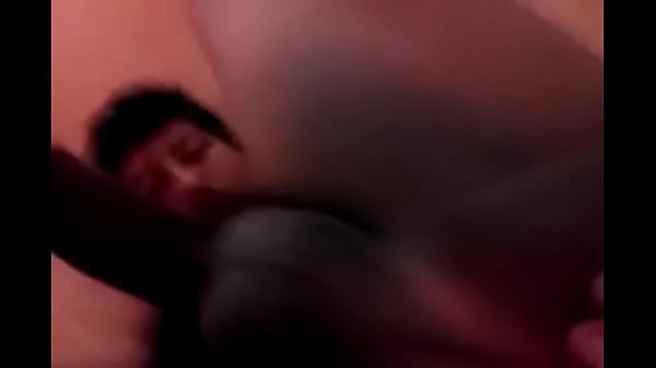 Jovencito se la jala rico. 