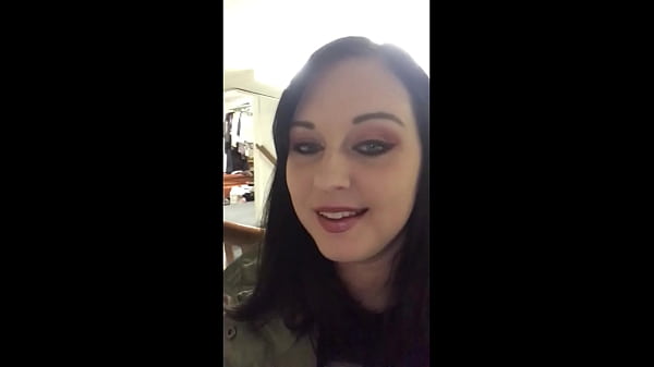 Play MP4 - LIZ VICIOUS VALENTINES THANK YOU MESSAGE