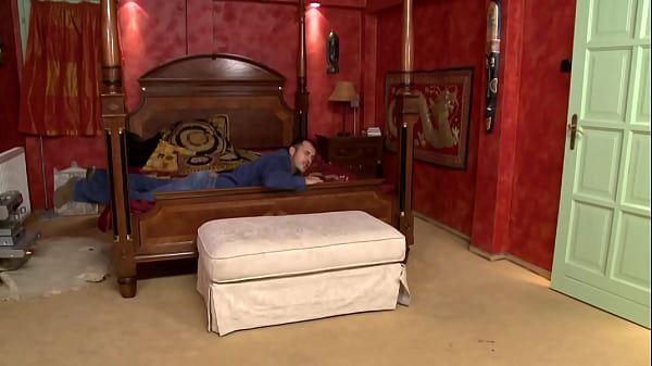 Nonton Aleska Diamond Shows Off Her Fucking Skills Like A Pro thumbnail