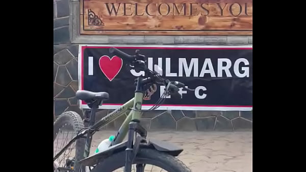 Nonton Today I Went To Gulmarg On Cycle From Srinagar.oh Man My Legs Are Burning Right Nowi Just Reached Home thumbnail