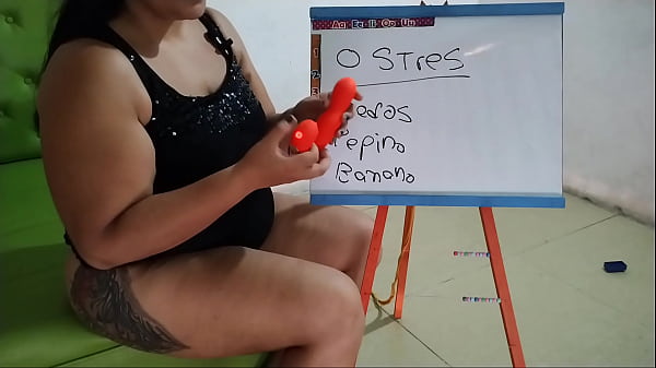 Latina Gordita Sexy Hablando Sucio Joi Mi Primer Video: Doy Instrucciones A Hombres De Como Masturbar A Las Mujeres Y Como Hacer Squirt thumbnail