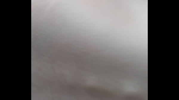 Me meten todo y se viene dentro de mi 