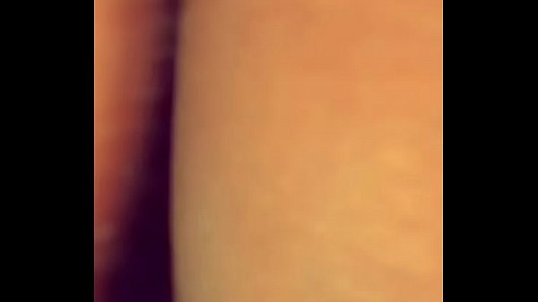 C9B538AE-8E20-4059-9FFF-CA6C515132AA.MOV 