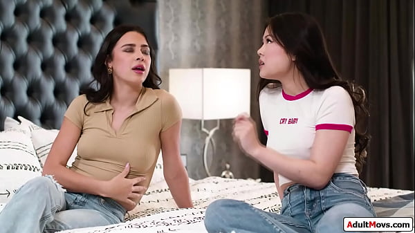 Gfsfind out theyredating_the sameguy