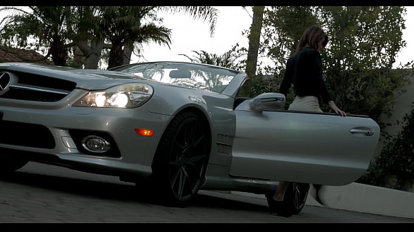 Gorgeous Hot Student With Slim Body thumbnail