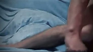 Macho heterosexual mexicano en porno gay como toda una puta marica en castidad 