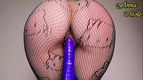Close up soundsof penetration_into juicy creamy pussy_PAWG riding dildo