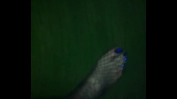 Play MP4 - Naked in the grass Nature Fishnet Stockings painted Nails