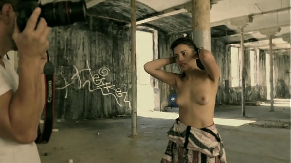 Nonton Penelope Steps Into The Spotlight For The Very Hardcore First Time &mdash; And Her Debut Couldn&rsquo;t Be Bigger. thumbnail