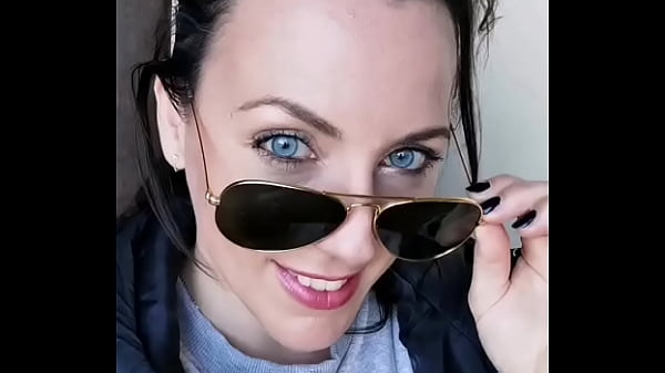 Nonton Bon App&eacute;tit thumbnail