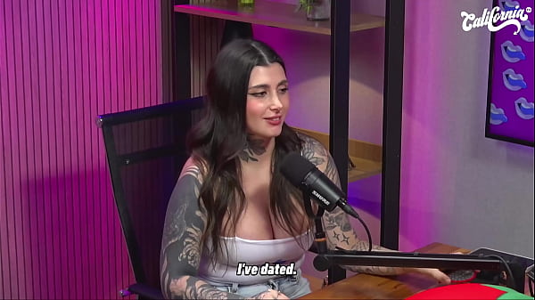 Play MP4 - MORENA GOSTOSA REBOLANDO NA FESTA L&Eacute;SBICA