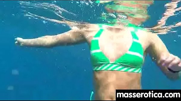 Fingering orgasms during sensual lesbian sex 3