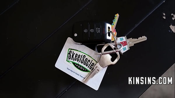 Ploughing my milf stepmom with strapon after stepdad opened my pussy up 