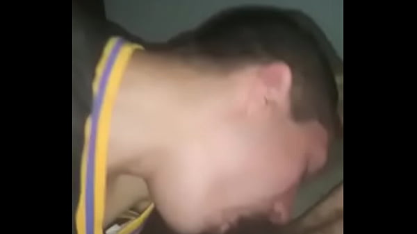 Play MP4 - Peteando a un pibe del barrio